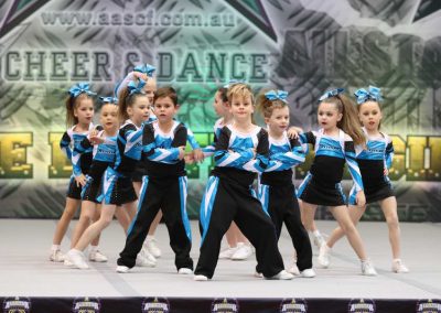 33706091_10215438006881644_9044968419752935424_n